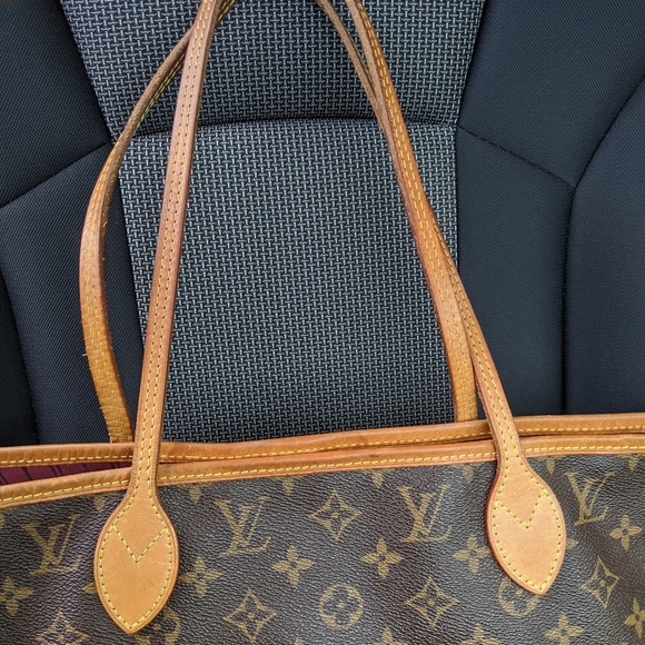 Authentic LV monogram Neverfull MM tote - Picture 9 of 10
